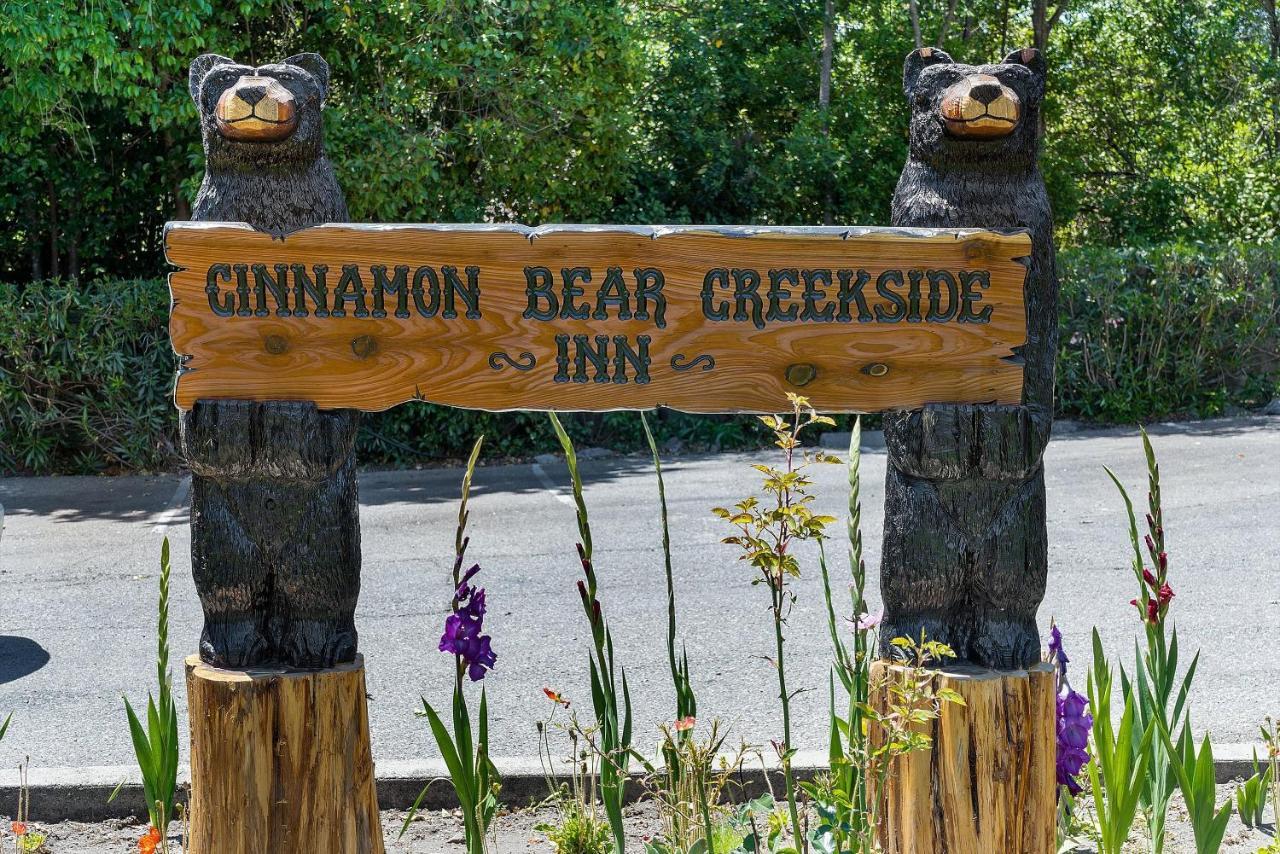Cinnamon Bear Creekside Inn Sonoma Exterior photo